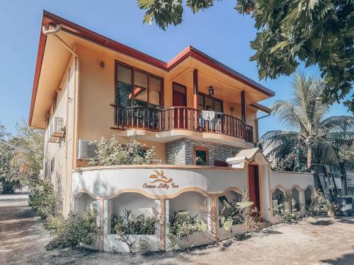 Hangnaameedhoo Bed & Breakfast | Ocean Lilly Inn: 4-Star Beachfront Retreat with Ocean Views
