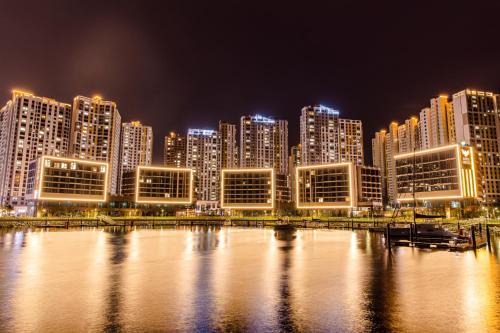 Yeosu Apartment | Ocean Marina Suite View: Exceptional Oceanfront Retreat
