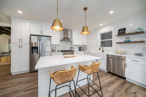 Seaside House | Ocean Mist: Exceptional Stay with Child-Friendly Amenities