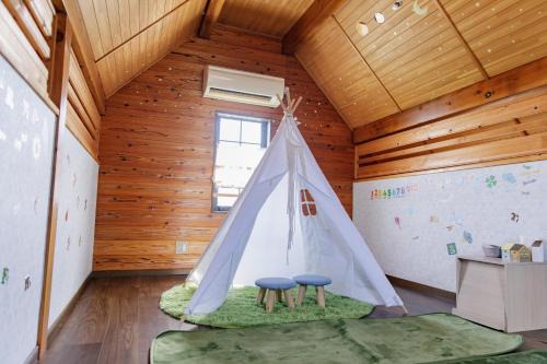 Shirahamacho Shirahama Apartment | Relaxing Ocean Resort Mint: Enjoy a Private Beach Retreat