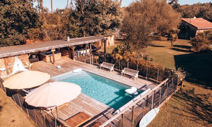 Seignosse RV Rental | Ocean Shelter: Perfect Retreat for Groups with Pool & Spa