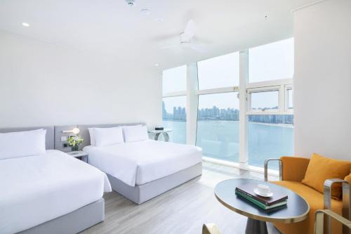 Suyeong-Gu Hotel | Ocean The Point Hotel: Pet-Friendly with Breathtaking Views