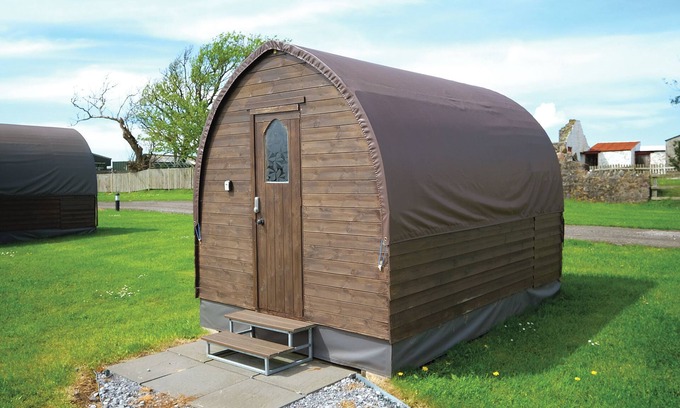 Crynant Cabin | Ocean View 1-Bed Pod in Llanrhidian with Breakfast Included