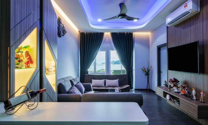 Kuah Apartment | Seaside Serenity: 3-Bedroom Ocean View Homestay