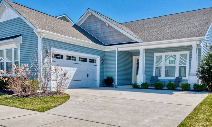 Frankford House | Ocean View 5BR Family House with Private Pool & Spa