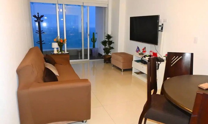 Magdalena del Mar Apartment | Scenic Ocean View Apartment with Spa and Breakfast Included