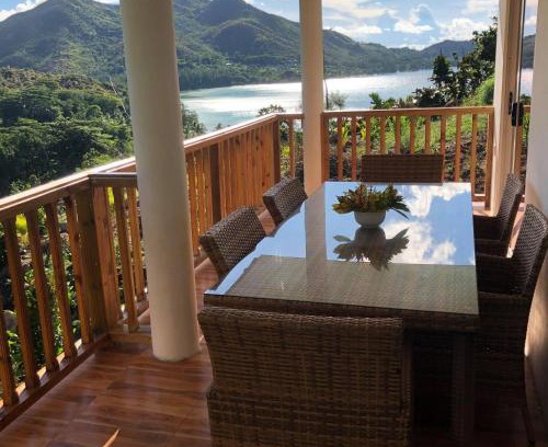 Anse Volbert Village Apartment | Seaside Retreat: Pet-Friendly Ocean View Apartment Awaits
