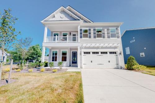 Frankford House | Ocean View Beach Club: Family-Friendly with Pool Access