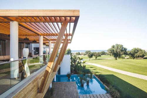 El Mansouria Apartment | Ocean View BGB Resort: 4-Star Escape with Private Beach