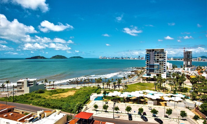 Downtown Mazatlan Condo | Oceanfront Condo: Perfect for Plaza Machado & Malecon Stays