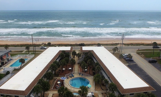 Ormond-by-the-Sea Condo | Ocean View Condo with Pool and Beach Access in Ormond-by-the-Sea
