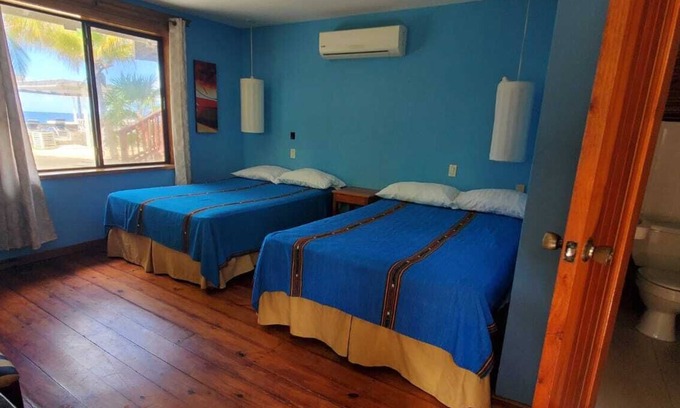 Antoneys Cay Resort | Ocean View Double at Land's End Hotel Resort in Roatan