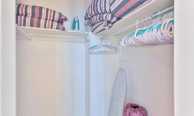 Sunny Isles Beach Hotel | Ocean view one bedroom apartment STR-02559