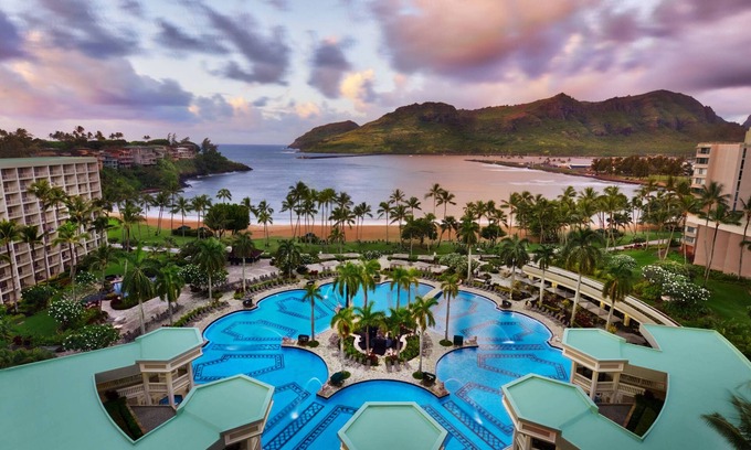 Lihue Resort | Ocean View Parlor at Marriott's Kauai Beach Club Resort