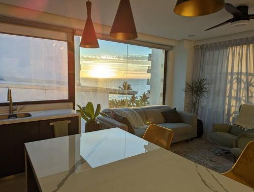 Emiliano Zapata Apartment | Ocean View Penthouse: 4-Star Retreat in P.V. Romantic Zone