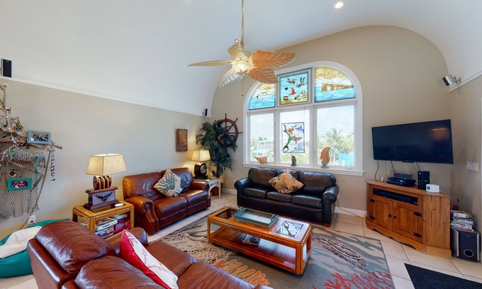 Cutthroat Harbor Estates House | Oceanfront Retreat with Private Pool, Kayaks & Rooftop Views