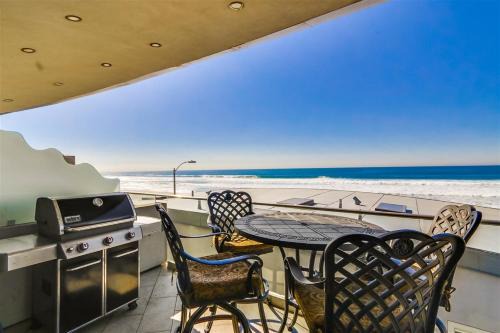 Mission Beach House | Ocean View Two-Level Condo: Child Friendly & Unmatched Rating