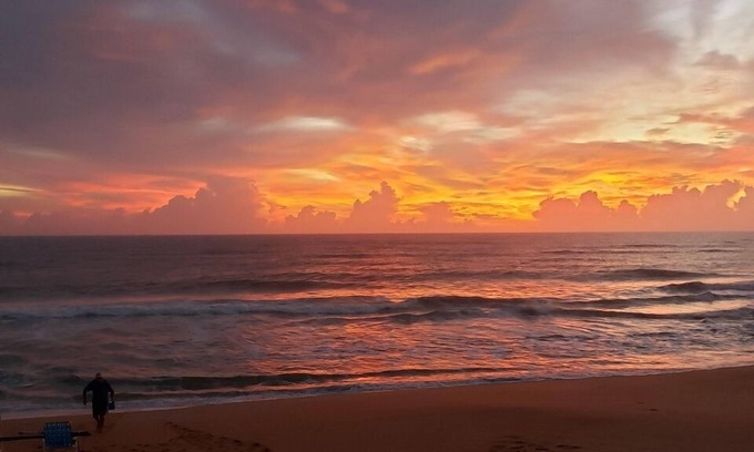 Flagler Beach Apartment | Cozy Ocean View Hotel Steps from the Beach and Town Center