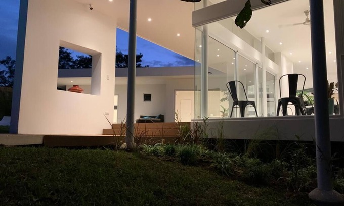 Montezuma House | Discover Kasa Kahlo: Ocean View Mini Villa Near Beaches