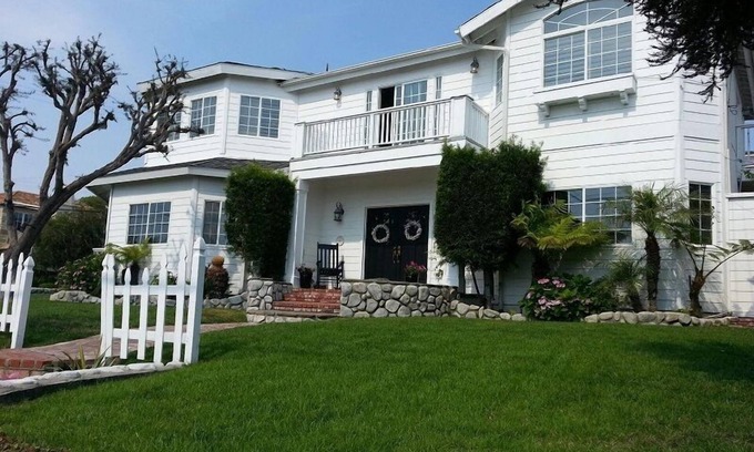 Hill Section Villa | Serene Ocean View Villa with Pool and Kitchen Amenities
