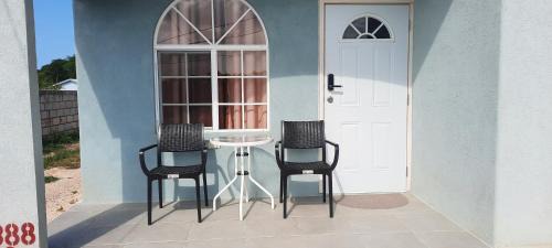 Discovery Bay Apartment | Stunning Ocean View with Child-Friendly Amenities