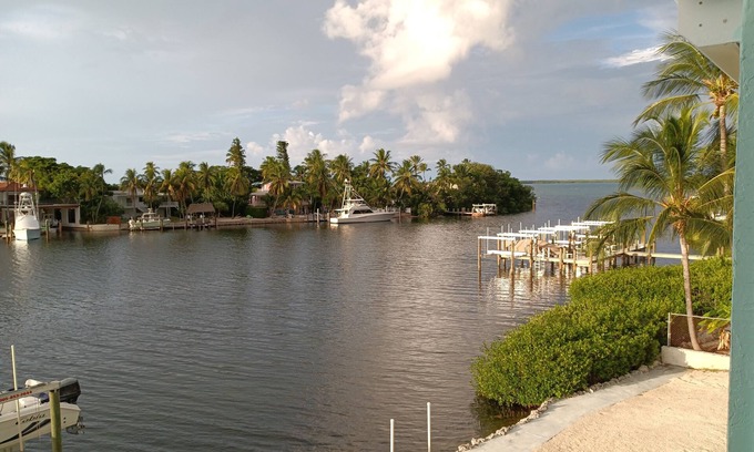 Lower Matecumbe Key Condo | Scenic Ocean View with Private Dock and Family Amenities