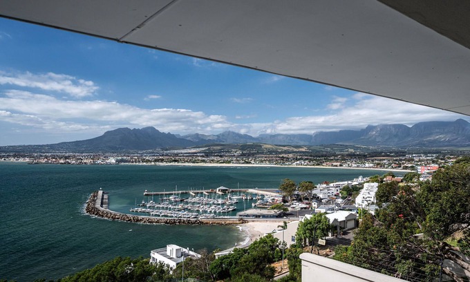 Mountainside Apartment | Coastal Retreat - Breathtaking Ocean View Apartment
