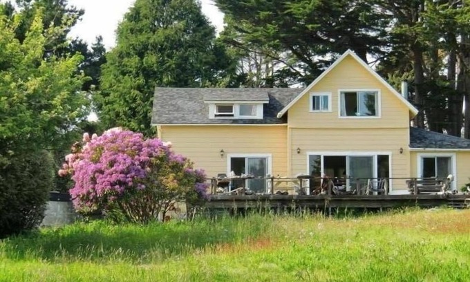 Mendocino House | Scenic Ocean Views at Mendocino Beach House - Pet Friendly!
