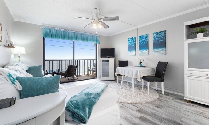 Ormond-by-the-Sea Condo | Beachfront Retreat: Ocean Watch Oasis with Pool & Spa