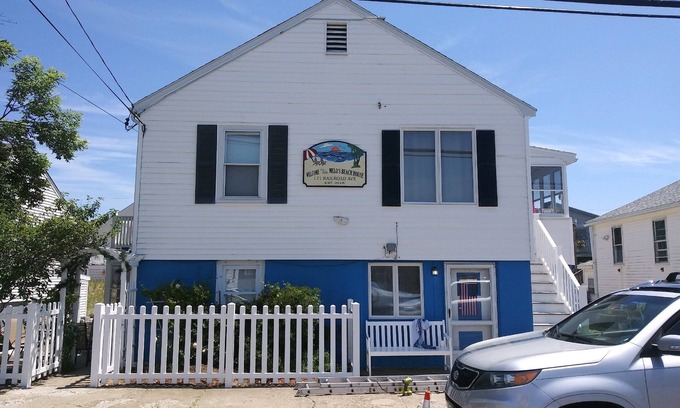 Salisbury Beach Apartment | Relaxing Oceanfront Retreat at Melo's Beach House Rentals