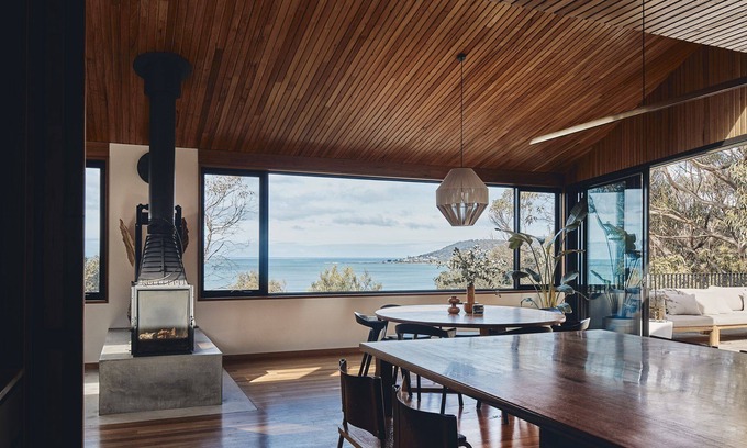 Lorne House | Ocean Winds - Warmth and imagination