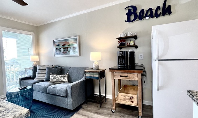 Isle of Palms Condo | Prime IOP Condo with Pool & Pier - Guest Rated 10/10!