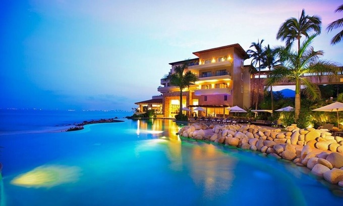 Amapas Resort | Oceanfront 3BR Penthouse at Garza Blanca Resort Awaits