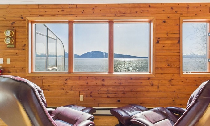 Juneau Villa | Oceanfront | 6BR w/King Beds & Private Beach