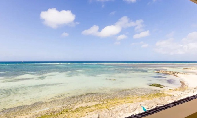 De Bruynewijk Condo | Oceanfront Beach Chalet with Private Pool & Spa Retreat