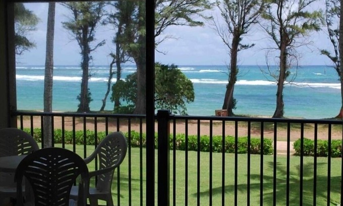 Kapaa Condo | Oceanfront Pono Kai Condo: Breathtaking Views Await!