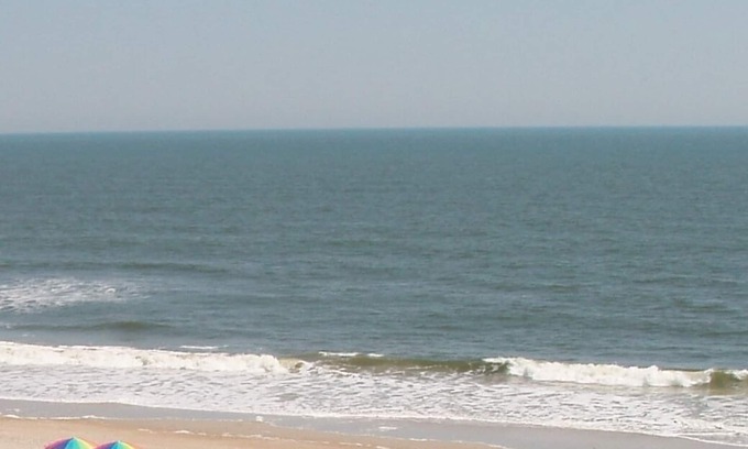 Sneads Ferry Condo | Oceanfront Condo with Breathtaking Views and Pool Access