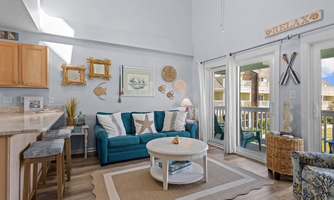 Emerald Isle Condo | Oceanfront Retreat in Emerald Isle: Pools, Gym & More!