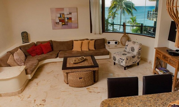 Downtown Condo | Oceanfront Condo with Hot Tub & Prime Beach Access