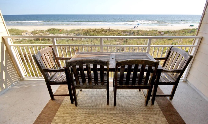 Ocean Isle Beach Condo | Idyllic Oceanfront Condo with Pool & Beach Access - Windjammer