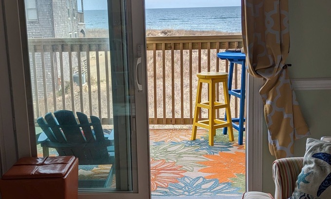 Kill Devil Hills Condo | Oceanfront Condo Retreat with Pool & Ocean Views
