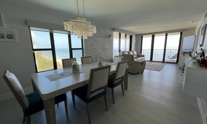 Hutchinson Island South Condo | Oceanfront 8th Floor Condo with Breathtaking Views