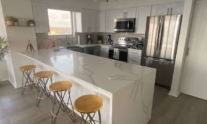 Ormond-by-the-Sea Condo | Oceanfront Condo Fully Renovated Ormond Beach