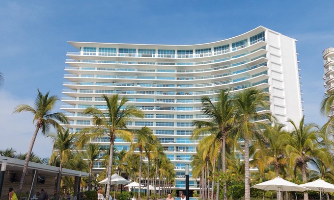 Ixtapa Condo | Oceanfront Condo with Spectacular Views and Family-Friendly Amenities