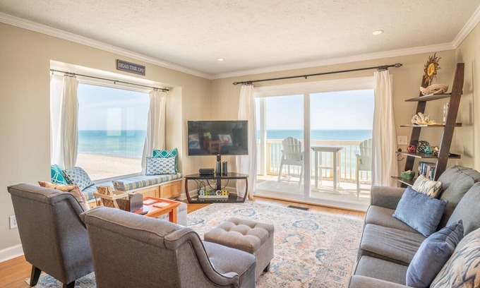 Kure Beach Condo | Oceanfront Condo with Pool & Spa at Kure Beach - Guest Rated 10/10