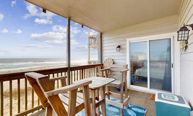 Rodanthe Condo | Oceanfront Condo with Pool, Balcony & BBQ - Rated 9/10
