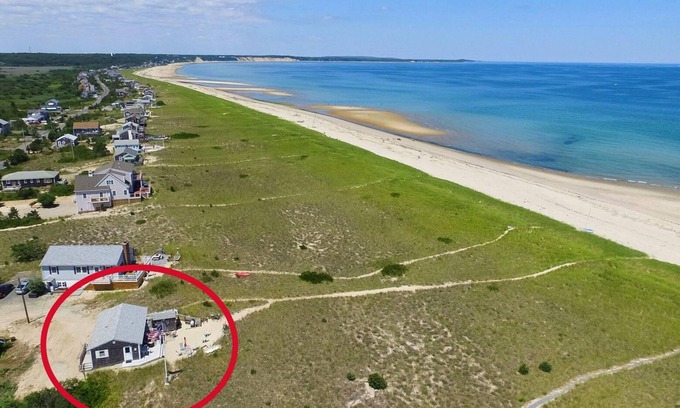 Sagamore Beach Cottage | Seaside Cottage Retreat on Sagamore Beach