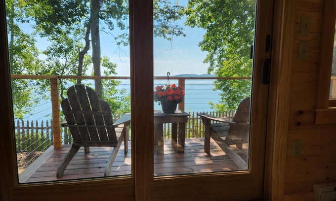 Trenton Cottage | Oceanfront Cottage: 9.8 Rated Stay by Acadia National Park