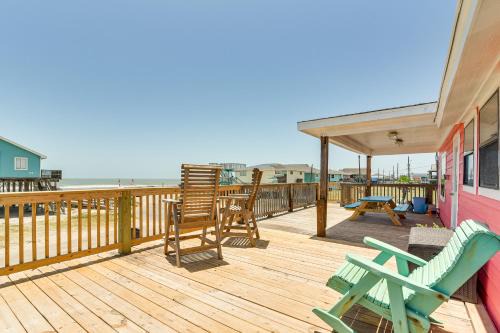 Surfside Beach House | Oceanfront Surfside Beach Rental with Pet-Friendly Perks