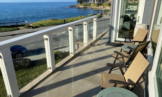 Westside Santa Cruz House | Family-Friendly Oceanfront Stay Near Natural Bridges & Boardwalk